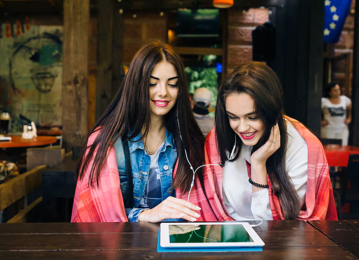 TikTok Ads vs Facebook Ads for Pakistani Ecommerce: Cost and Results Compared